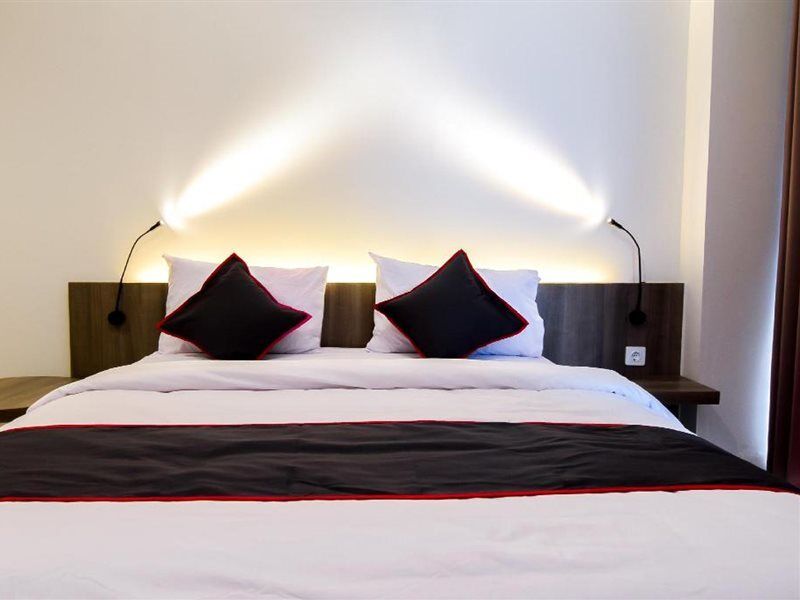 คอลเลคชั่น โอ 15 ตามัน เมลาตี เมอร์ ซูราบายา Hotel สุราบายา ภายนอก รูปภาพ